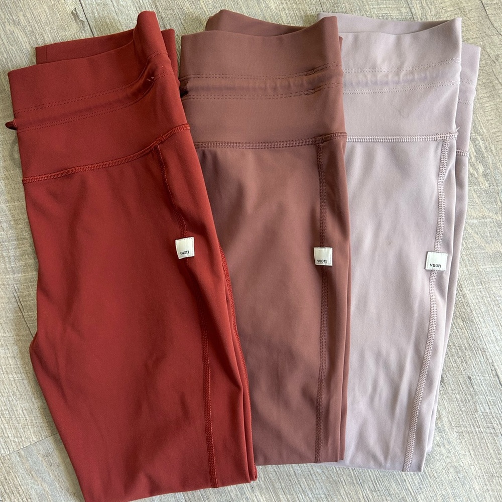 Bundle of three Vuori Daily Leggings